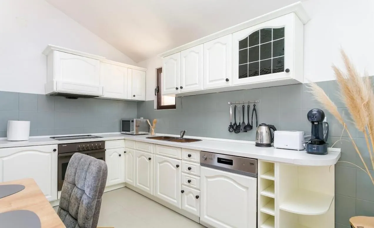 Apartment Apartman Bella Trogir